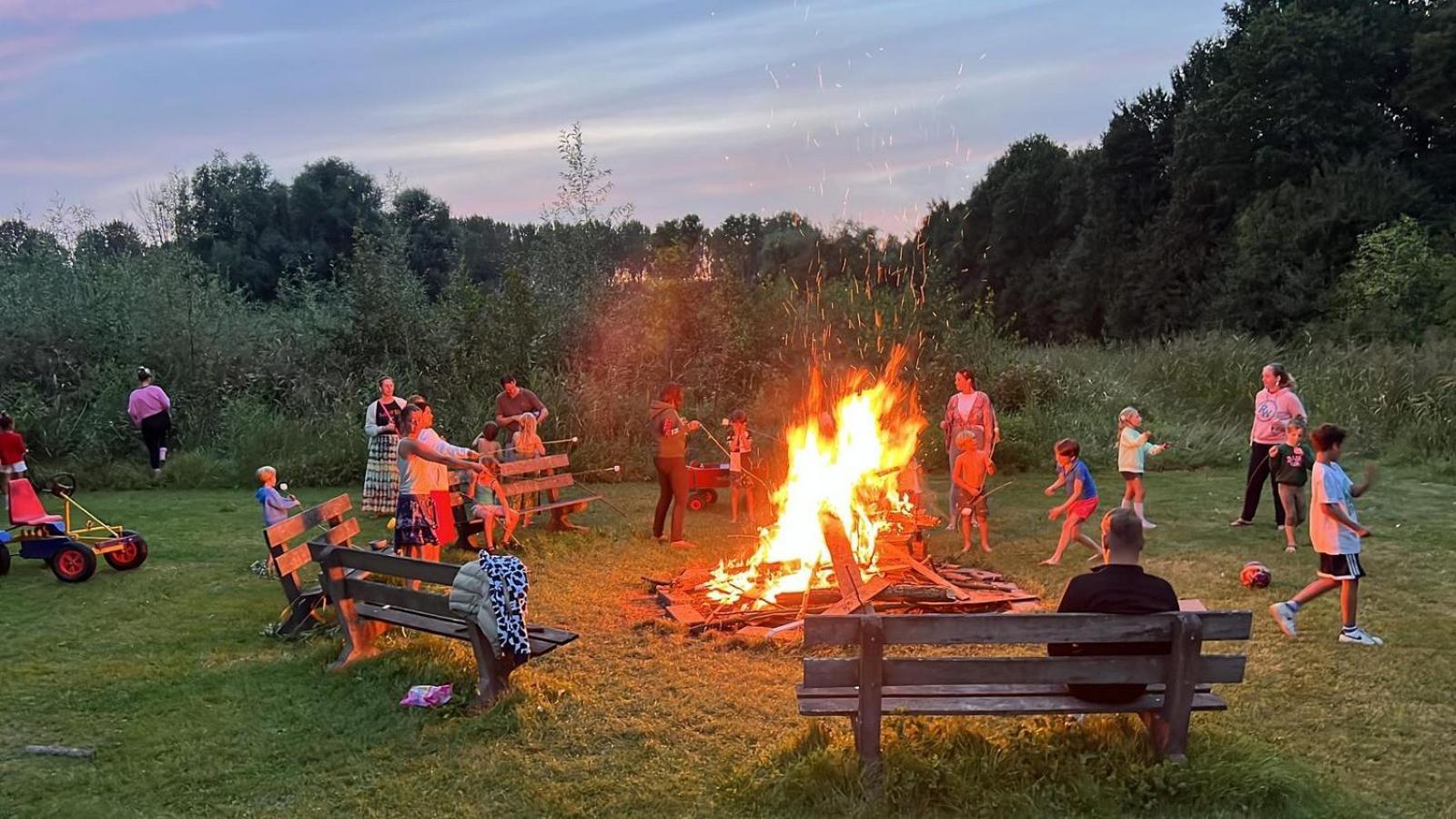 Glamping Lodge With Eco-Wellness Zeewolde Bagian luar foto