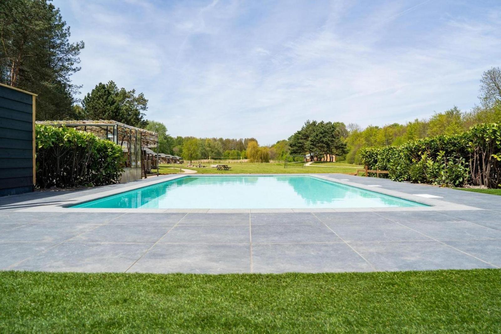 Glamping Lodge With Eco-Wellness Zeewolde Bagian luar foto