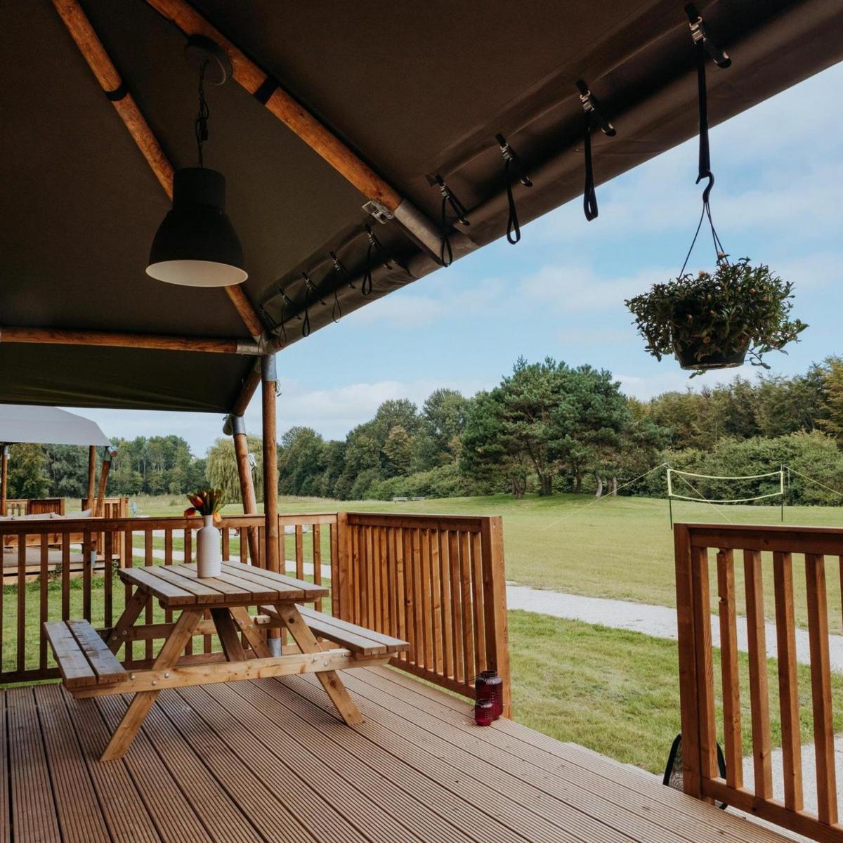 Glamping Lodge With Eco-Wellness Zeewolde Bagian luar foto