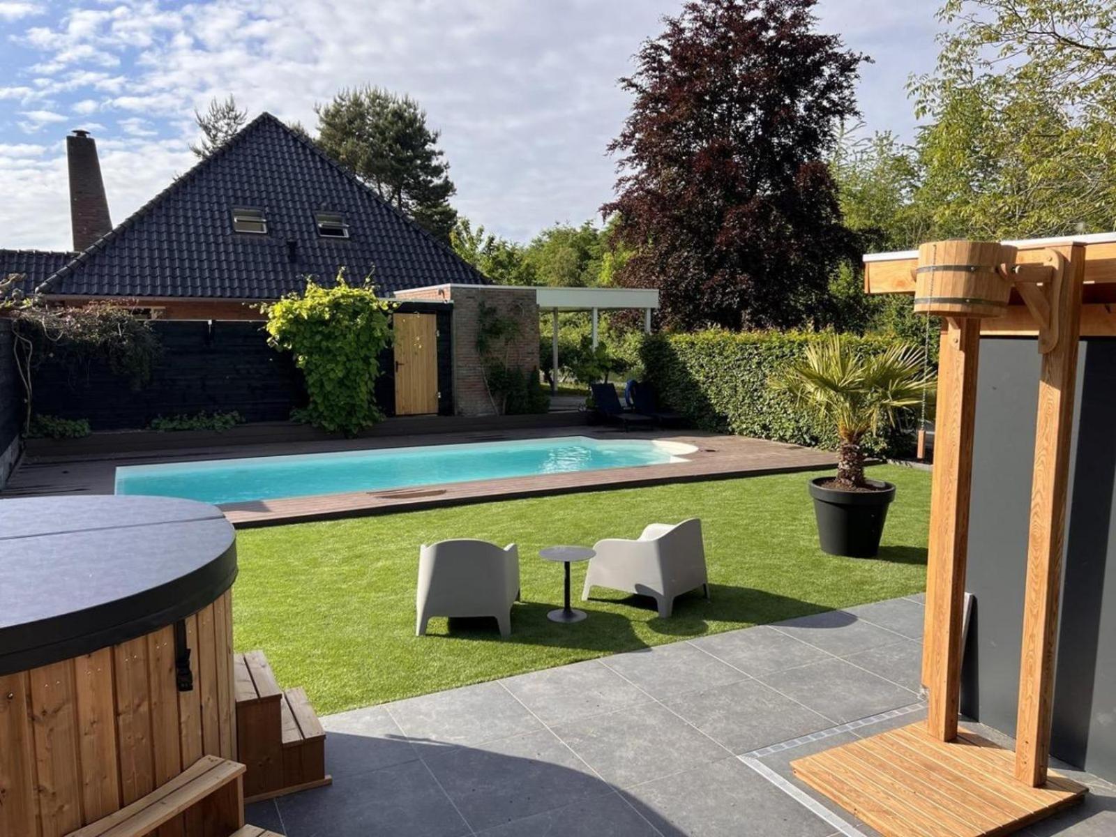 Glamping Lodge With Eco-Wellness Zeewolde Bagian luar foto