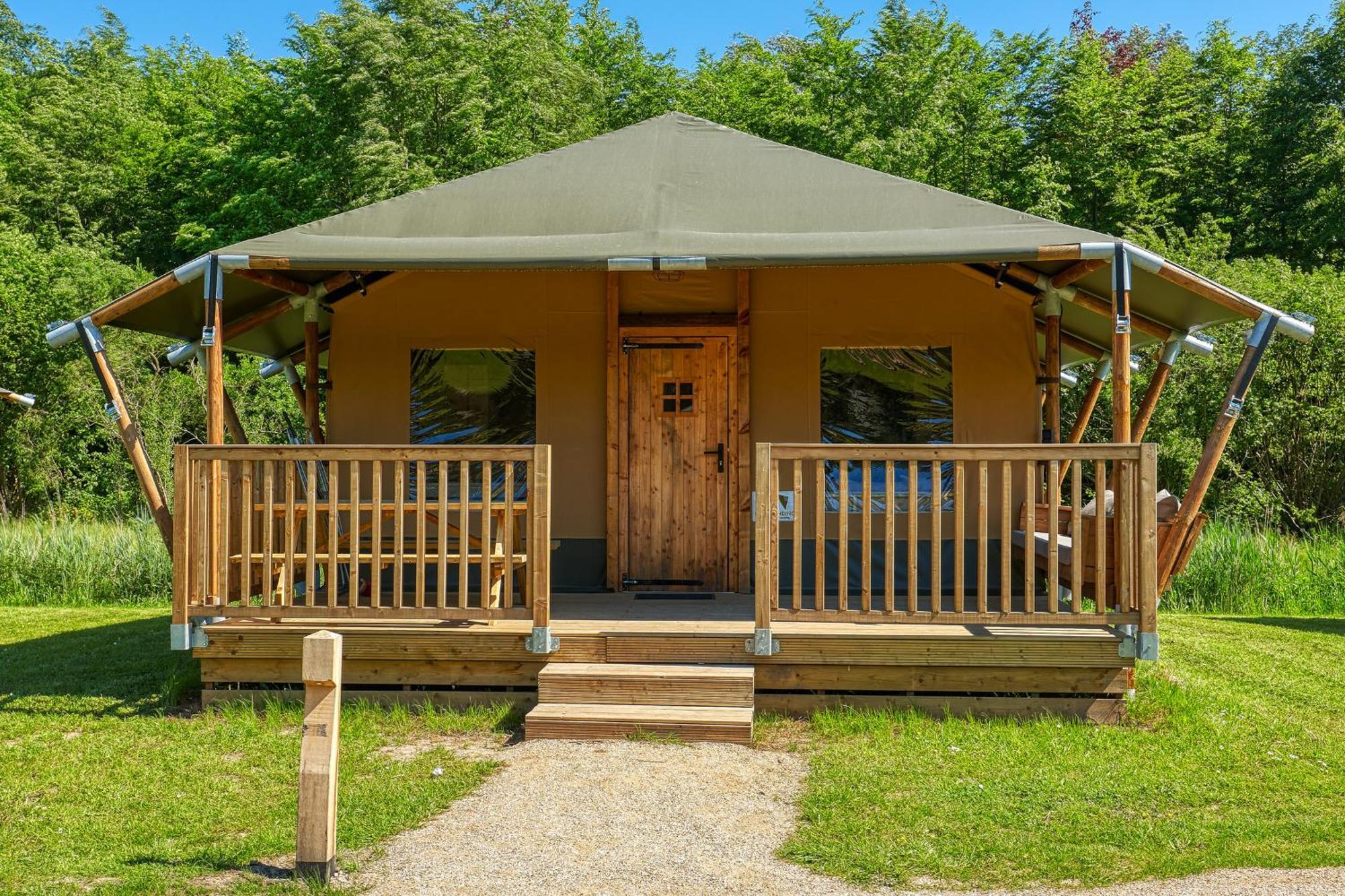 Glamping Lodge With Eco-Wellness Zeewolde Bagian luar foto